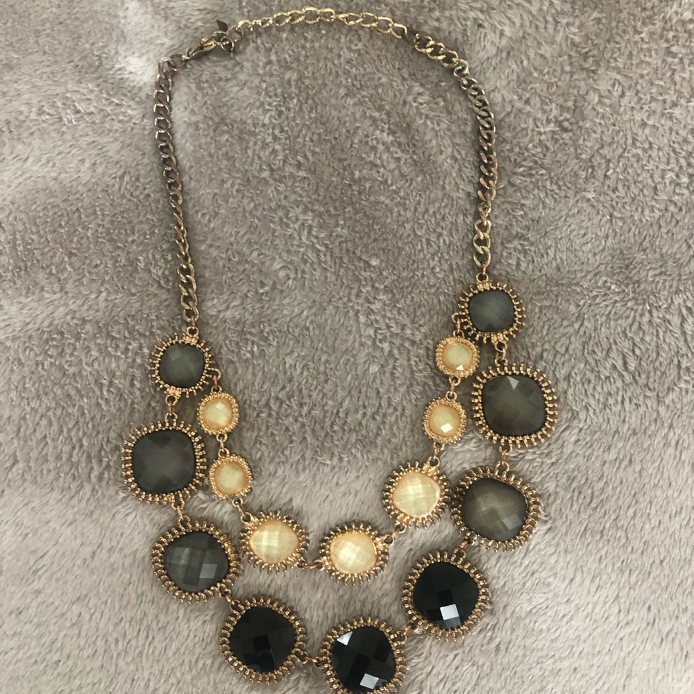 Statement necklace